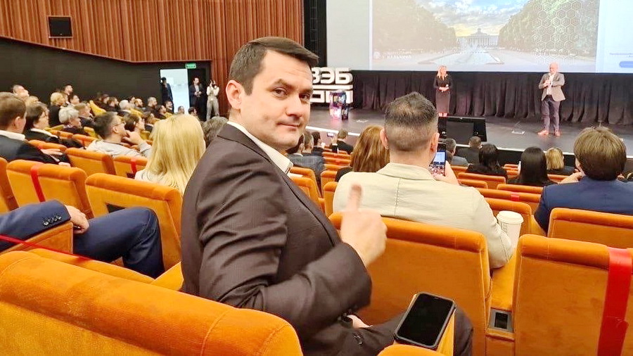 Глава Минэка Чувашии задал в соцсетях один вопрос и получил десятки идей, как потратить неограниченную сумму денег