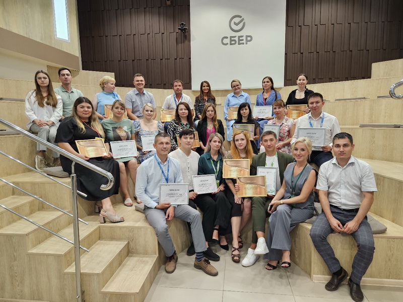 В преддверии Дня строителя Сбер наградил лучших агентов по недвижимости в Чувашии