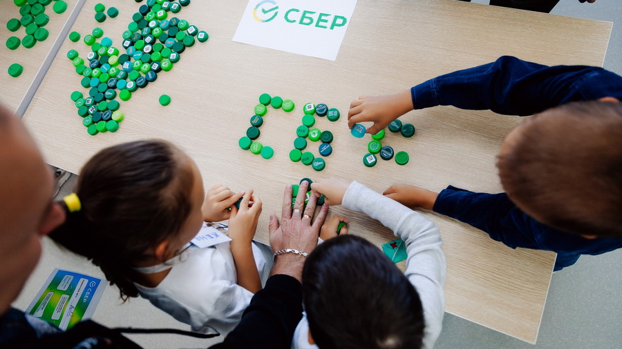 День открытых дверей в Волго-Вятском банке Сбербанка посетили более 600 детей