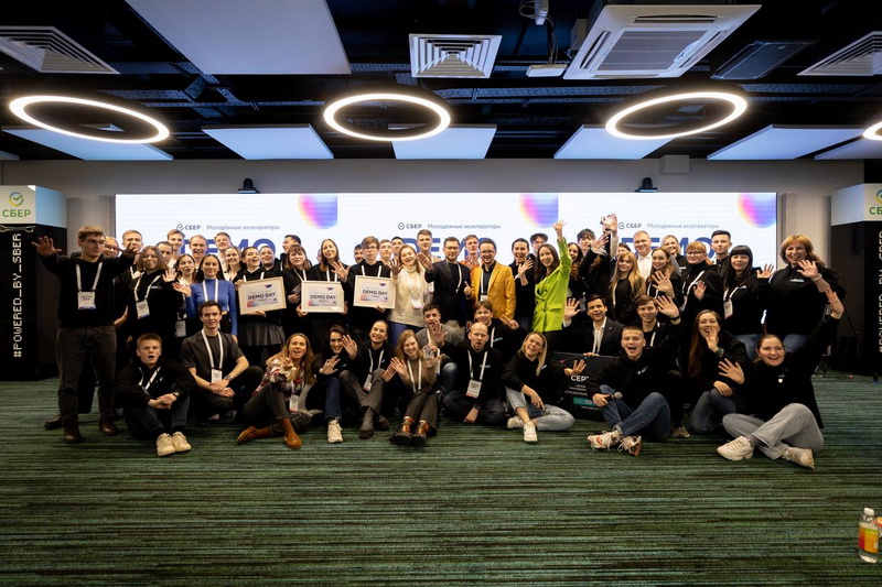 Студенты Приволжья представили свои проекты на демодне молодежных акселераторов Сбера в Казани