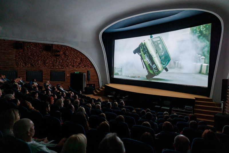 Wink.ru попал в Книгу рекордов России: премьера масштабного шпионского детектива «ГДР» состоялась в наибольшем количестве кинотеатров