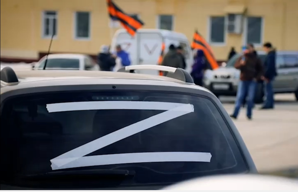 В Чебоксарах прошел автопробег в поддержку спецоперации на Украине