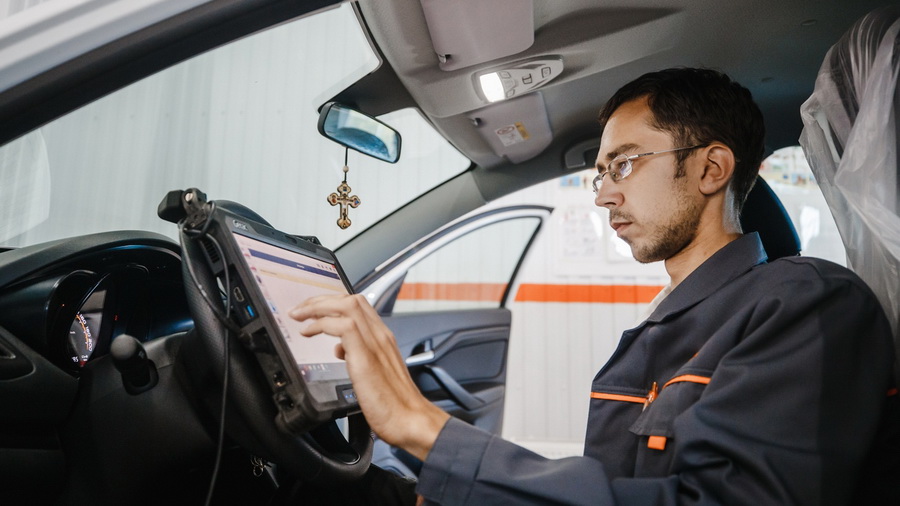 Бесплатно проверьте развал-схождение и получите подарок при прохождении ТО у официального дилера LADA в Новочебоксарске