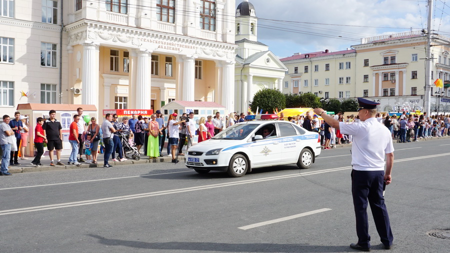В День города центр Чебоксар полностью закроют для транспорта. Схемы ограничений