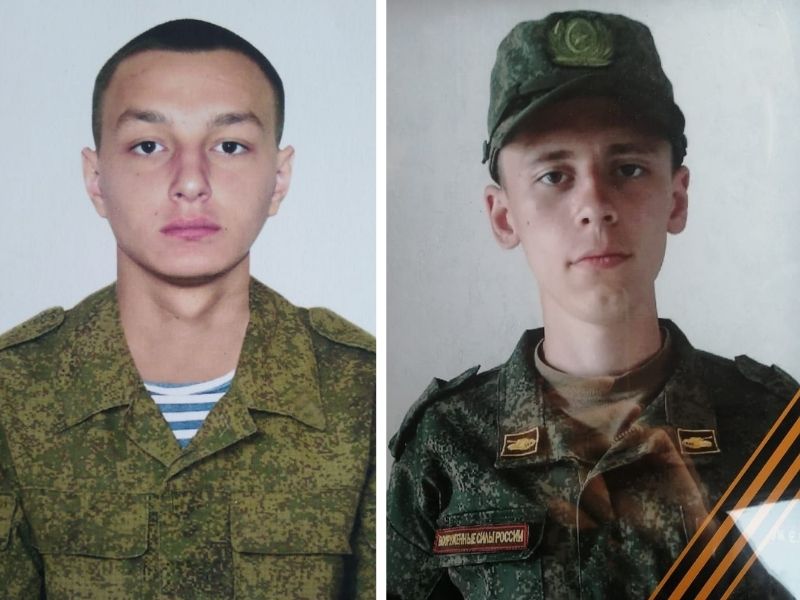 В новочебоксарской школе №9 открыли парты Героев в честь двух одноклассников, погибших на Украине