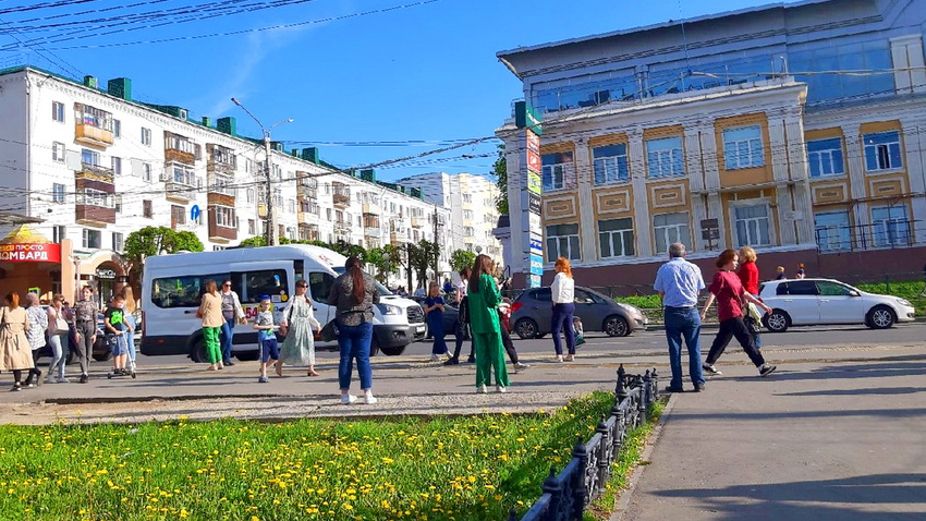 Средней семье из Чувашии нужно копить 9 лет, чтобы купить 2-комнатную квартиру