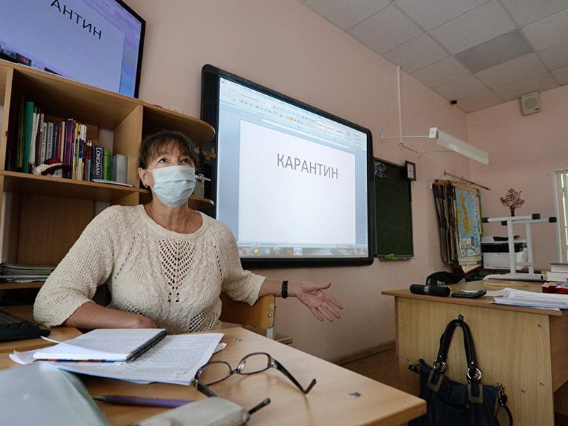 Николаев предложил перевести школьников на «дистант» по всей Чувашии, не дожидаясь, пока они заболеют