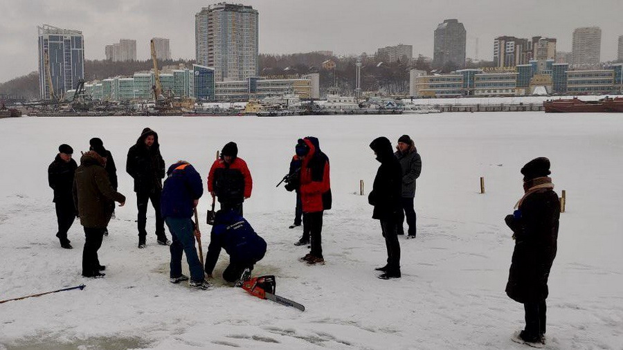 В Чебоксарах запретили крещенские купания на Волге из-за тонкого льда