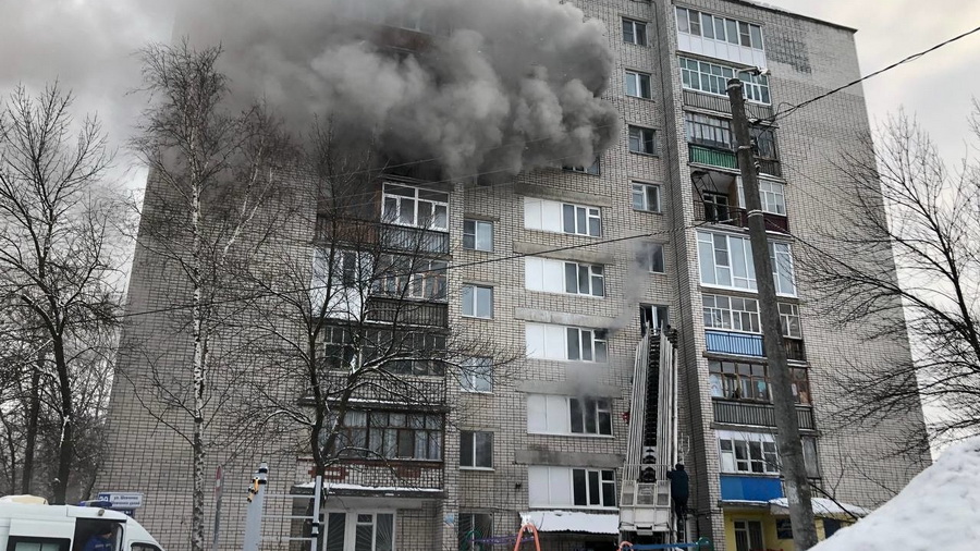 Следователи возбудили уголовное дело из-за гибели девушки при пожаре в общежитии на Шевченко
