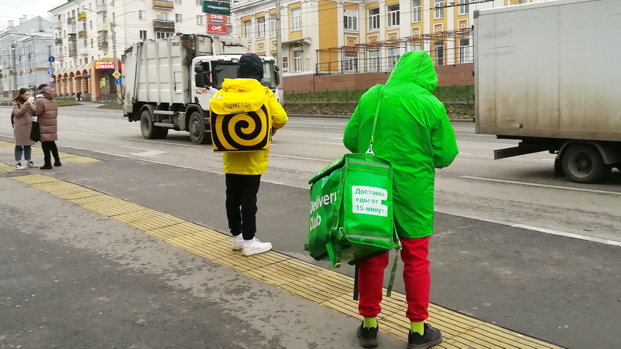 Какую работу можно найти подростку в Чебоксарах в начале летних каникул